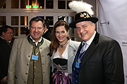 Josef Schmid mit Frau Nathalie, Christian Schottenhamel (©Foto. Martin Schmitz)